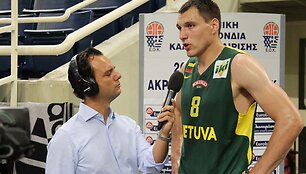 Lietuvos krep&scaron;inio rinktinė kovoja su Italijos komanda:Jonas Mačiulis