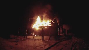 Gaisras Geležių kaime