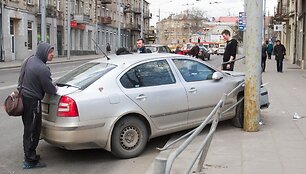 Avarija Vilniuje, netoli Žaliojo tilto