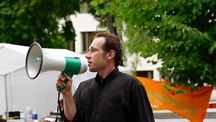 Protestivalis &bdquo;Gyvenimas per brangus&ldquo;