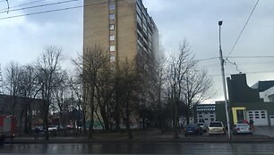 Gaisras Savanorių pr. Kaune