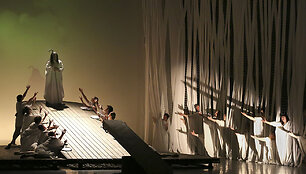 Klaipėdos valstybiniame muzikiniame teatre statytas miuziklas &bdquo;Velnio nuotaka&ldquo;