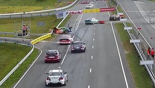 Stasio Brundzos avarija &bdquo;Eneos 1006 kilometrų lenktynių&ldquo; treniruotėje