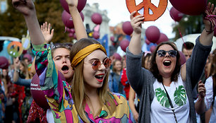 Mokslu metų pradžios studentų eisena Gedimino pr. 