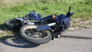 Minsko pl. avarijos metu žuvo motociklininkas