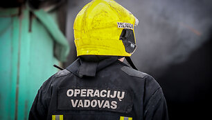 Gaisras sostinės Žirgo gatvėje