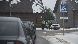 Į Sartus susirinko tūkstančiai žiūrovų stebėti tradicinių žiemos lenktynių