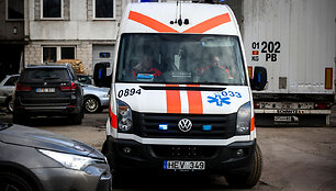 Vilniaus autoservise kilo nedidelis gaisras