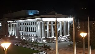 I&scaron; M.Mažvydo nacionalinės bibliotekos verčiasi dūmai