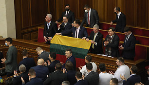Lietuvos politikų delegacija vieši Ukrainoje