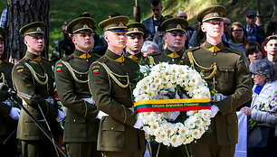 Lietuvos žydų genocido aukų pagerbimo ceremonijoje Panerių memoriale