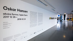 Oskar Hansen paroda &bdquo;Atvira forma&ldquo; Nacionalinėje dailės galerijoje