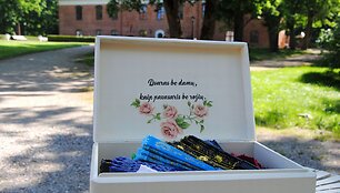 Dvaras be damų &ndash; kaip pavasaris be rožių