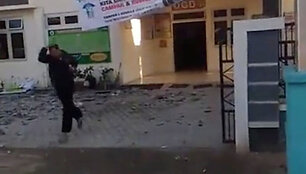 Žemės drebėjimo Indonezijoje padariniai