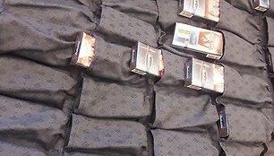 Striukėje slėptos kontrabandinės cigaretės