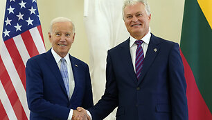 Joe Bidenas ir Gitanas Nausėda