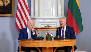 Joe Bidenas ir Gitanas Nausėda