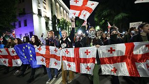 Sakartvele tęsiasi protestai prieš „užsienio įtakos“ įstatymą