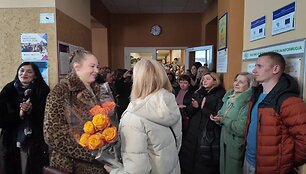 Alytaus pedagogai kyla į akciją dėl atleistos etikos mokytojos