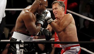 Evanderio Holyfieldo ir Mitto Romney kova