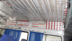 Kontrabandinės cigaretės slėptuvėse