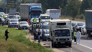 Austrijoje krovininiame automobilyje rasta mirusių migrantų kūnų
