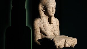 Archeologinė rastų nuskendusių meno vertybių prie Egipto paroda Paryžiuje