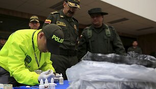 Kolumbijos pareigūnų &scaron;uo aptiko daugiau nei dvi tonas perdažyto kokaino