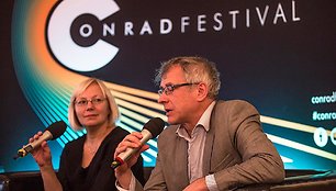 A.Šlepikas pristato knygą „Mano vardas Marytė“ Konrado literatūros festivalyje. Vertėjauja LR kultūros atašė Lenkijoje Rasa Rimičkaitė