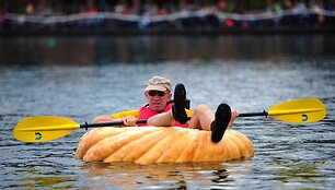 Moliūginių laivelių regata Oregono valstijoje