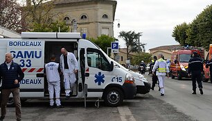 Autobuso ir sunkvežimio avarija Prancūzijoje