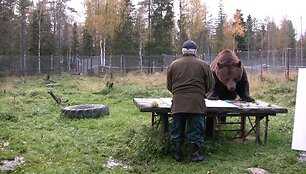 Tapytojas Juuso ir jo abstrakti kūryba