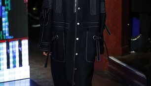 &bdquo;Kenzo&ldquo; 2016 m. rudens-žiemos kolekcijos modelis