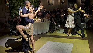 Barackas Obama Argentinoje &scaron;oko tango