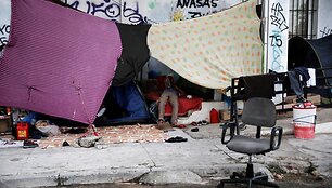 Migrantai apleistame Graikijos oro uoste