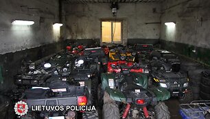 Kelmėje rasti vogti sunkieji keturračiai motociklai