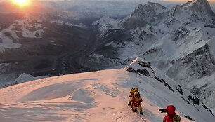 Po trijų metų pertraukos alpinistai vėl bandys pasiekti Everesto vir&scaron;ūnę