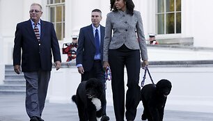 Baracko Obamos &scaron;unys Bo ir Sunny