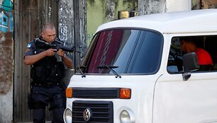 Rio de Žaneire po 11 žmonių žūties policija pradėjo didelę operaciją viename lū&scaron;nyne