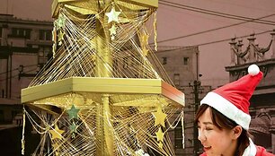 Tokijuje sukurta Kalėdų eglutė už 2 mln. dolerių