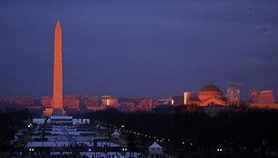 Žmonės renkasi į Donaldo Trumpo inauguraciją  Vašingtone