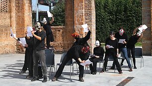 Spektaklis &bdquo;Eglė žalčių karalienė&ldquo; Italijoje