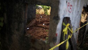 Salvadoro pilietinio karo žudynių aukos pradėtos atpažinti daugiau nei po 30 metų