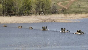 Ukrainos separatistų karinės pratybos netoli Luhansko