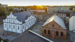 „Baltosios“ ir „Raudonosios“ sinagogų kompleksas Joniškyje