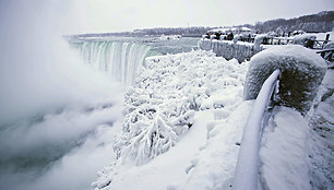 Užšalęs Niagaros krioklys