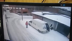 kauno-jonavos-gatveje-uzfiksuota-vagyste-is-automobilio