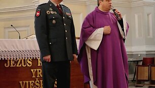 Kauno apskrities pareigūnų gretas papildė beveik 40 jaunų pareigūnų