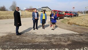 Neveronyse prasideda gimnazijos stadiono ir Kra&scaron;to gatvės rekonstrukcija