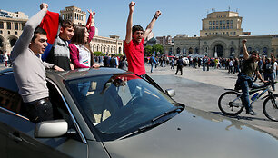 Armėnijoje tęsiasi protestai